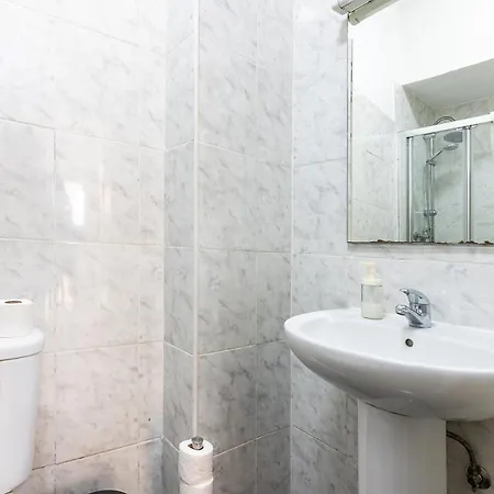 Apartment Alfama Santa Apolonia