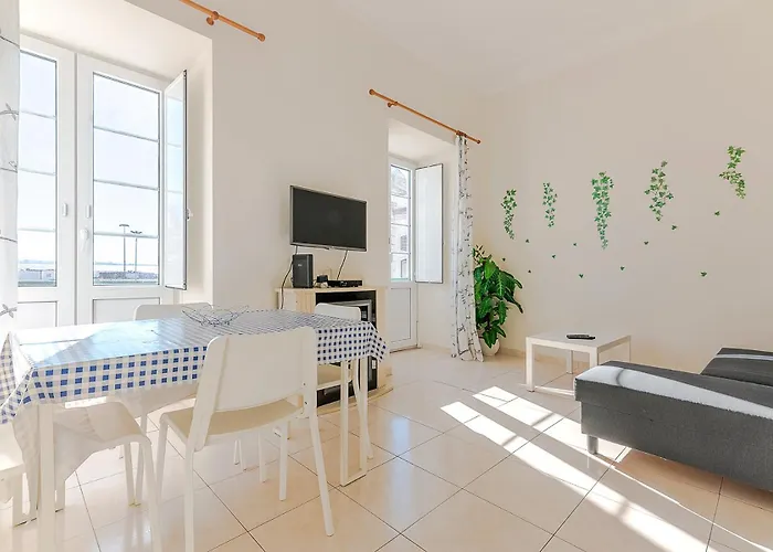 Apartment Alfama Santa Apolonia *