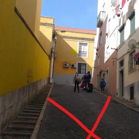 Alfama Santa Apolonia شقة *